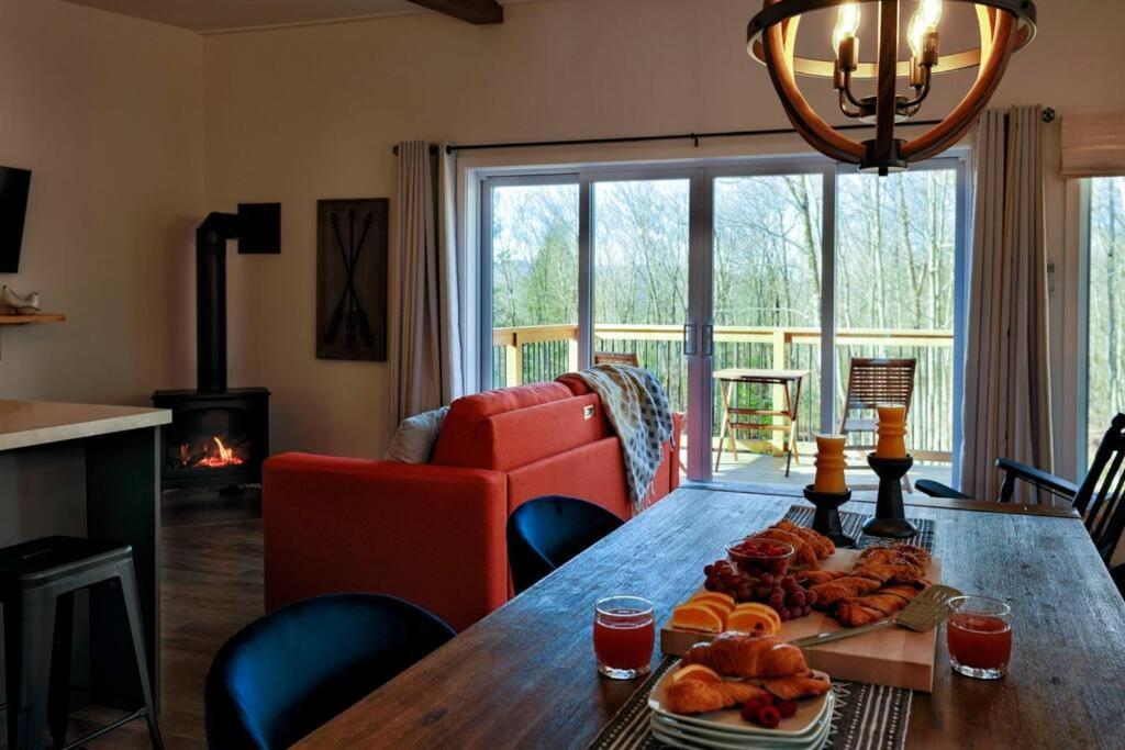 Chalet Woodpecker Lodge - Chaleureux Avec Foyer. Orford Buitenkant foto